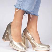 Summer Fashionable Feather Decorated High Heel Sandals - Gold - View 2