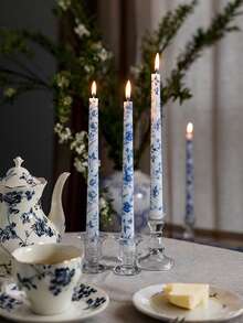 2 piezas, 2 velas largas con patrón azul y blanco de 9.84 pulgadas, velas de mesa de estilo vintage, velas largas con flor de estilo chino para decoración de banquetes de boda, ambiente festivo, velas para el Día de San Valentín, adecuadas para boda, cena y decoración del hogar, velas para decoración de fiestas, velas para decoración de mesa de cena familiar - Multicolor - Ver 4
