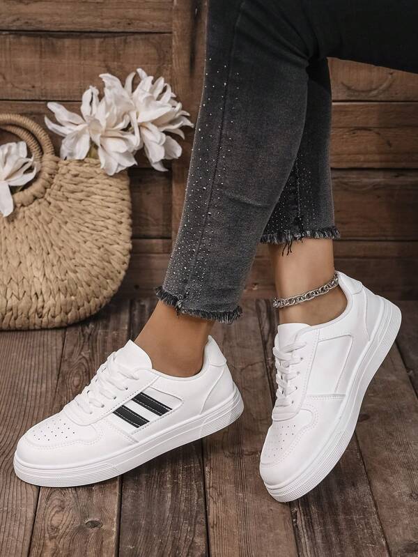 Tênis esportivos casuais femininos leves e luxuosos, novos, primavera/outono, tênis plataforma confortáveis e modernos
