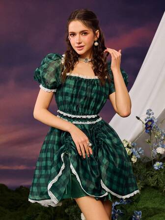 Faeriesty 公主美人梦幻复古时尚泡泡袖格子连衣裙，领口、腰部和下摆饰有蕾丝花边，下摆可调节抽绳 - 非常适合春夏花园派对、休闲外出和优雅活动（波西米亚浪漫风格、充满活力的格子面料、飘逸的荷叶边、四季百搭）夏装春装