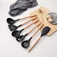 Set di coltelli con blocco - Set di coltelli da cucina da 18 pezzi per uso quotidiano in cucina - Comprende 10 coltelli e 6 utensili in silicone