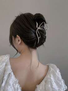 1/2/3pcs Bowknot Hair Clips, Metal Alloy Minimalist Bowknot & Hair Claw Hair Clips For Women, Good For Thick Hair Hair Jaw Clip Hair Clamps Hair Clutch Hair Catcher Clip, Claw Clip Fall Winter Hair Accessories For Women For Vacation Outfits Woman