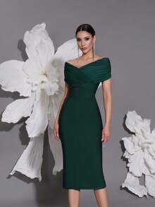 露肩针织绷带连衣裙，优雅奢华的欧式风格，性感修身开衩下摆晚礼服 - 墨綠 - 查看 1