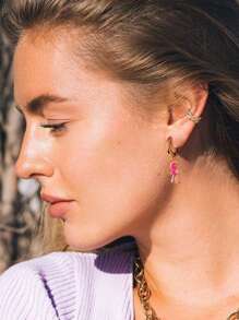 Women's Fashionable INS Style Black & Rose Red Dripping Enamel Wavy Dangle Earrings, Minimalist Design. Effortlessly Eye-Catching For Daily Wear, Music Festivals And Parties, Instantly Becoming The Focus, Boosting Photo Ambience. Versatile With Various Styles, Adding Elements To Your Outfit