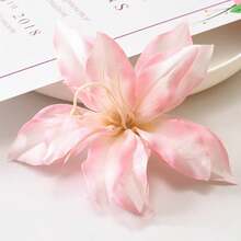 1个度假风仿真花发夹，适合旅行、拍照和各种造型，发饰