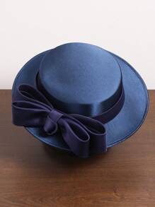 Eleganter breitkrempiger Hut mit weißer Blume und Schmetterling, geeignet für formelle Bälle, Kirchendekoration, Kentucky Style, Hochzeitskleider, Cocktail- und Teekleider, flacher Damenhut