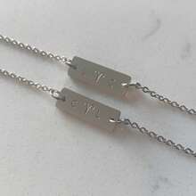 Personalisierter Fußkettchen-Stab mit erstem Buchstaben, Datum und Name Fußkettchen-Stab, individualisierter handgeschriebener Name Fußkettchen, Geschenk für sie, Jahrestag, Gravur, Geburtstag Fußkette