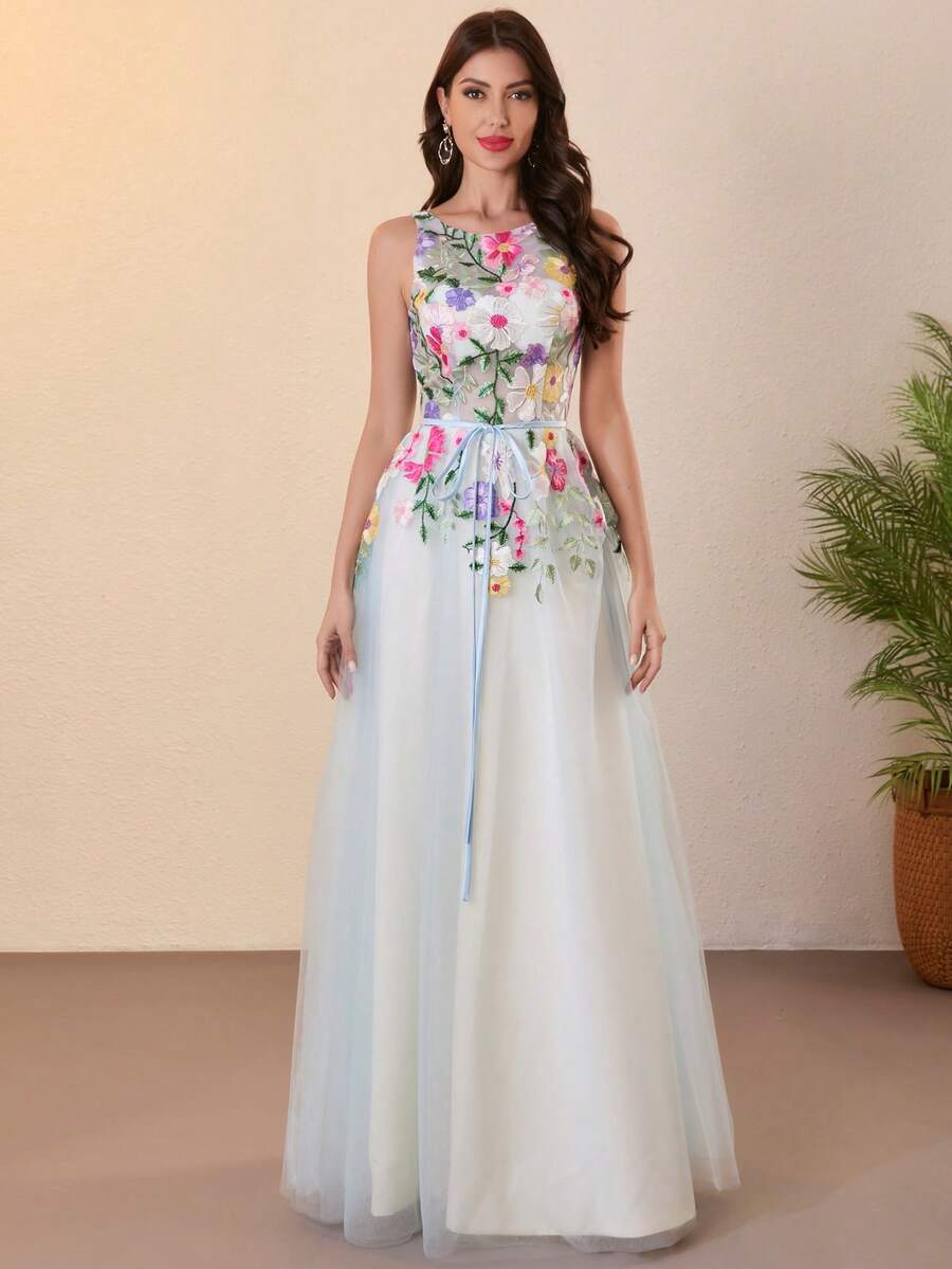 Robes de soirée élégantes Femmes Robes de mariée Fleurs Tulle Robes de soirée de style A pour occasions spéciales Fleurs brodées