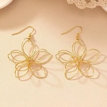 1 Paar modische und elegante Cut Out geometrische Blumen Ohrringe