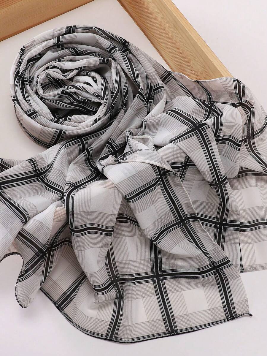 1pc Classic Plaid Print Hijab Scarf