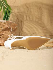 On feet& in love 2025秋冬女装时尚优雅尖头单扣露跟细高跟鞋，百搭连衣裙、婚礼服饰，优雅猫跟鞋 - 白色 - 查看 8