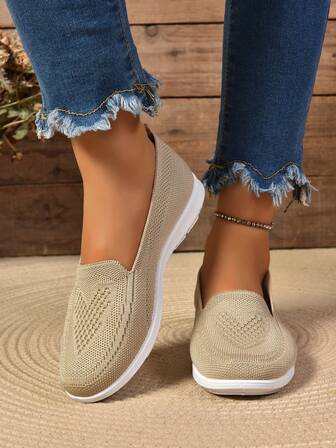 Khaki New Comfortable Breathable Knit Mesh Slip-On Casual Sports Shoes, Fashion Versatile Outdoor Street Tennis Shoes For Female Students, Flat