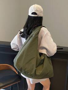 2025春夏新款柔和绿色尼龙休闲托特包，大容量纯色单肩包，休闲日系风，百搭学院风书包，简约时尚手提包，双拉链口袋旅行周末包 - 墨綠色 - 查看 6