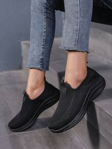 Chaussures de course décontractées légères et respirantes en maille pour femmes, style Glissant, convenant au printemps et à l'automne - Noir - Voir 1