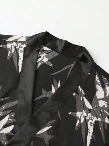 New Style Men's Fashion Casual Leaf Print Short Sleeve Belted Robe In Woven Fabric