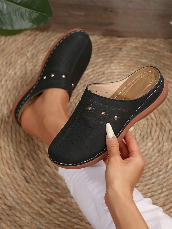 Estate 2025 Ciabatte infradito casual con punta chiusa, da donna taglie forti, colore unito, con fibbia metallica dorata e design traforato, sandali estivi