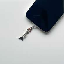 Nuevo enchufe antipolvo de primavera con diseño abstracto de espina de pescado metálico Y2K para puertos de carga de Apple Lightning, Type-C y teléfonos Android - Tapón antipolvo de espina de pescado plateado - Ver 13