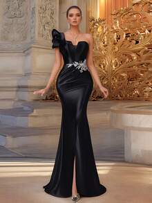 VIPGIRL Đầm dạ hội satin đen thanh lịch lệch vai với hoa 3D trên vai và đính hạt ở eo, đầm dự tiệc sang trọng dành cho nữ, đầm dài cao cấp, đầm trang trọng cho nữ, đầm dự tiệc, đầm dự đám cưới mùa xuân - màu đen - Xem 5