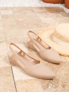 女士尖头小猫跟凉鞋，休闲时尚春夏户外米色优雅正式女士凉鞋