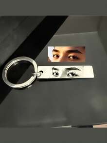 Personalized Couple Eye Photo Keychain, Customized Rectangular Photo Keyring, Stainless Steel Long Keychain, Gold/Silver/Black Couple Photo Keychain, Family Memorial Photo Keychain, Customized Eye Photo Keychain, Couple Memorial Customized Gift, Memorial Dad & Mom Eye Photo Keychain, Souvenir Gift, Customized Girlfriend Eye Photo Keychain, School Supplies, Utilitarian Chic