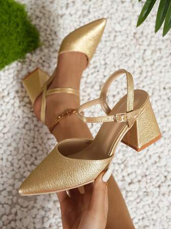 女士优雅金属金色包头粗高跟一脚蹬凉鞋