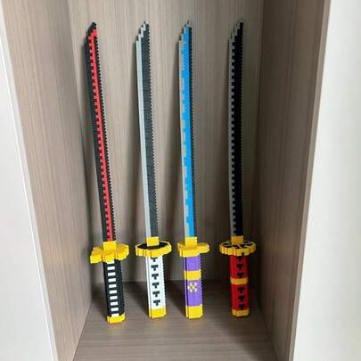 1000pcs Sword And Blade Building Block Set - Perfect Gift For Boys And Girls, Desktop Decor For Office And Home, DIY Handmade Creative Interlocking Assembly Toy, Suitable For Holidays, Birthday, Thanksgiving, Valentine's Day, Halloween, Christmas - For Ages 14+ | Mixed Colors, Durable ABS Material