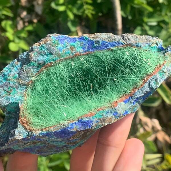 1 pièce Azurite asymétrique, convenant à la décoration de la maison et à des cadeaux de vacances uniques - Style bohème, tons vert vif et bleu, parfait pour Halloween, Noël ou Thanksgiving, Décoration de maison en cristal