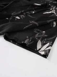 New Style Men's Fashion Casual Leaf Print Short Sleeve Belted Robe In Woven Fabric