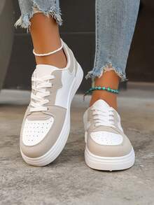 1 Pair Women Casual Sneakers, Color Block Perforated Design, White Flat Sporty Shoes, Soft Sole Lightweight, Versatile Casual Skate Shoes - Brown - View 5