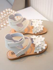 1 Pair Flower Style Roman Sandals For Girls, Casual And Fashionable Round Toe Flat Beach Shoes, Suitable For Daily Life, Vacation And Travel - Beige - View 4