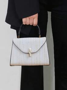 2025 新款小巧独特设计女士手提包，高端纹理手工折痕图案单肩包，女士日常办公通勤百搭凯尔西结构小方包，派对优雅斜挎包 - 白色 - 查看 6