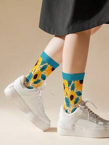 1 Pair Sunflower Pattern Socks - Vibrant Sunflower With Green Leaves Design, Bringing Warmth And Spring Vibe. 360 Digital Printing Mid-Calf Socks With Random Floral Print, Fashionable And Suitable For Daily Wear, Exclusive Design For Clothing, Underwear & Socks, All Seasons