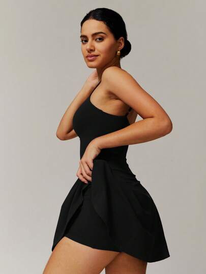 MASKERT Mono deportivo de primavera y verano para mujer, traje de fitness, falda de tenis, mono con cuello colgante, falda para correr, traje de yoga de alta elasticidad y fitness, cómodo y amigable con la piel para el ocio en el hogar