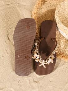 Handgemachte Naturmuschel- & Seestern-Strass-Dekorationskette, Damen Sommer Strand Slipper mit weicher Sohle und rutschfest, Originaldesign Strandmode Sandalen mit abnehmbarer Dekorationskette