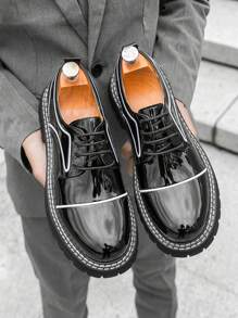 Zapatos Oxford formales de negocios para hombres con suela gruesa, de cuero brillante y con cordones de dos tonos