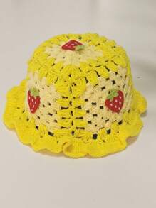 1pc Sweet Strawberry Decor Hand-Knitted Versatile Cap (Strawberry Accessory Position Is Random)