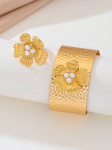 Juego de joyería de mujer con 2 piezas, anillo y pulsera, de diseño elegante y retro vintage con flor de 5 pétalos metálica, en color dorado
