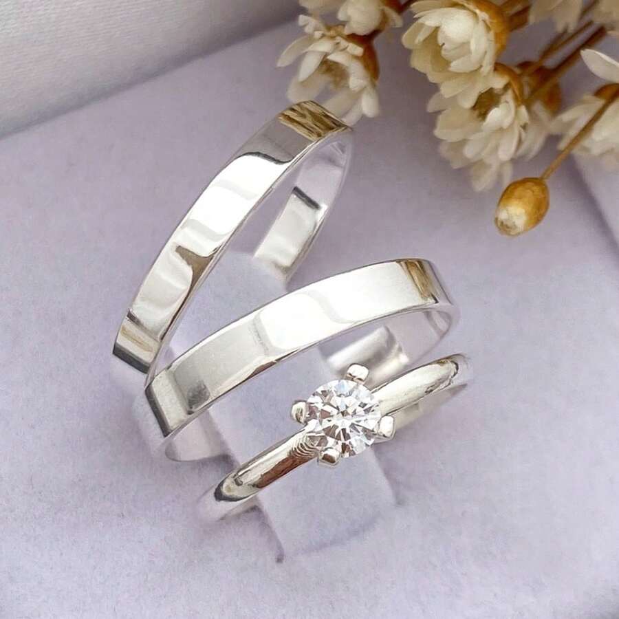 Pair Of Silver Or Gold Tungsten Wedding Rings, Delicate Brilliant With Solitaire Engagement Ring For Couples - Plateado - Ver 1