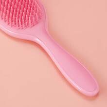 Miniso 芭比粉红系列渐变顺发梳，多功能护发梳，减少拉扯，按摩头皮，适合日常护发（1 件）
