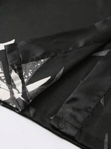 New Style Men's Fashion Casual Leaf Print Short Sleeve Belted Robe In Woven Fabric