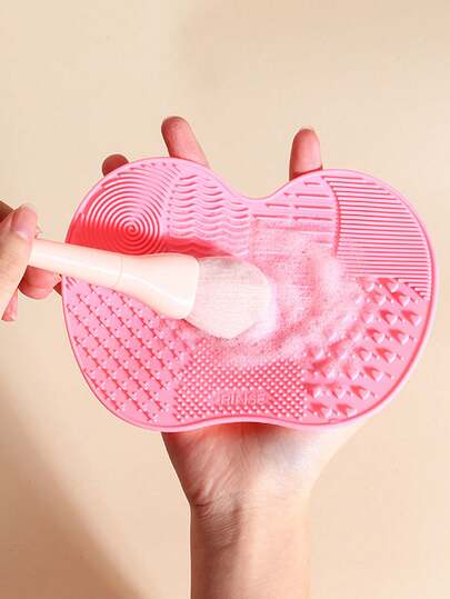 Silicone Apple-Shaped Suction Cup Cleaning Pad - Portable Makeup Brush Cleaner, For Daily Beauty Care, No Electricity And No Formaldehyde, Available In Pink And Multicolor, Makeup Tool Cleaner | Interesting Design | Formaldehyde-Free Material