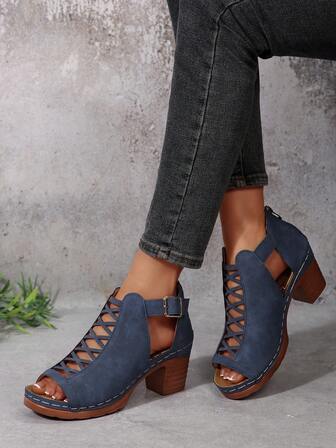 大码女式新款夏季高跟凉鞋，优雅罗马凉鞋，配有后拉链和波西米亚装饰