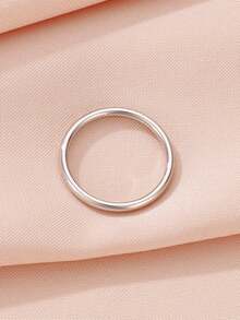 1pc Women's Fashion 2mm Wide Classic Stainless Steel Ring - Silver - View 3