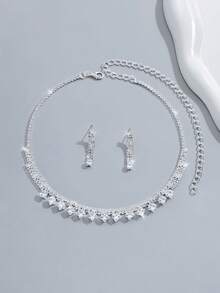 1 Set V-Shaped Geometric Cubic Zirconia Claw Chain Earrings And Necklace, Suitable For Wedding And Evening Wear - Silver - View 2