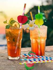 25/50 pezzi Cannucce di carta decorate a fantasia di frutta e bicchieri di plastica trasparente con cannuccia e coperchio, bicchiere di plastica trasparente con coperchio, set per festa tropicale, bicchiere di plastica da 17 once, adatto per caffè freddo, smoothie, frullati e qualsiasi bevanda fredda, forniture scolastiche