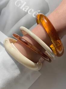Set van 4 elegante armbanden in vintage stijl, modieus eenvoudig ontwerp, acrylmateriaal, geschikt voor casual gebruik, damessieraden, kan het hele jaar door gedragen worden voor dagelijkse gelegenheden en feestjes.