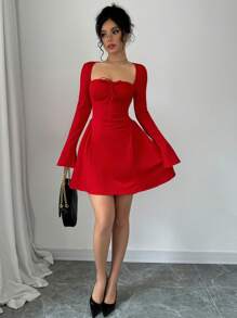 Solid Color Chest Pleated Short Dress, Side Design, Pure Desire Style, Outdoor Dressing, Internet Famous Hot Girl,Valentine's Day Dating,New Women's Clothing