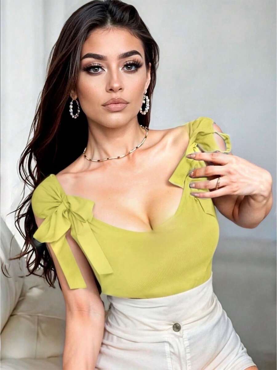 Blusa Casual de Tirantes Anchos con Detalle de Moño y Escote Redondo - Amarillo - Ver 1