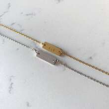 Personalisierter Fußkettchen-Stab mit erstem Buchstaben, Datum und Name Fußkettchen-Stab, individualisierter handgeschriebener Name Fußkettchen, Geschenk für sie, Jahrestag, Gravur, Geburtstag Fußkette