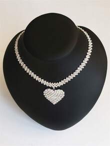 Rhinestone Heart Pendant Necklace, Suitable For Party & Social Occasions - Silver - View 4